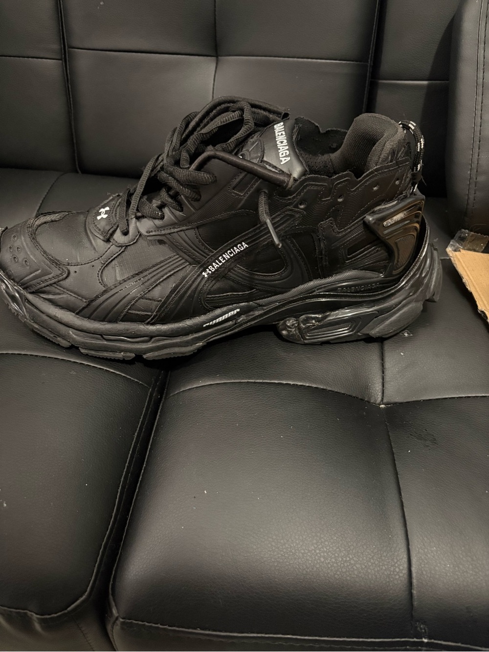 Balenciaga x Under Armor collab runners - Picture 4 of 9